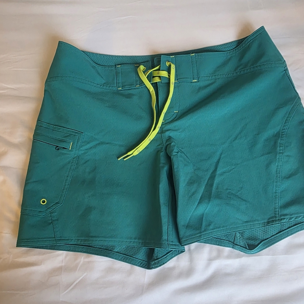 Athleta Teal Womens Athletic Shorts with Yellow Drawstring Size 8